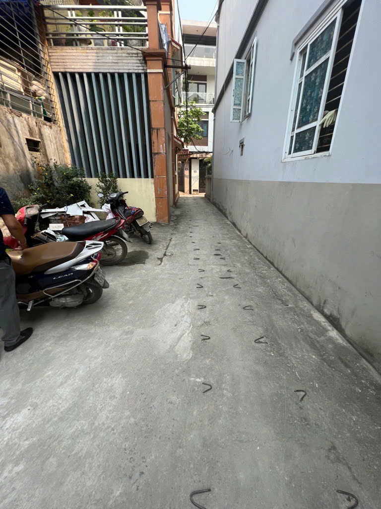 Bán nhà ngách đường Ỷ La, 5,5 tỷ, 65 m2, giá ưu đãi tại Hà Đông, Hà Nội